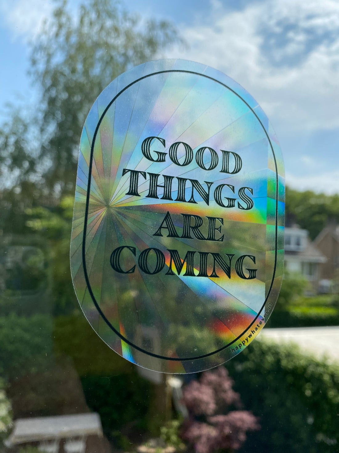 Regenboogmaker raamsticker Good Things Are Coming A6